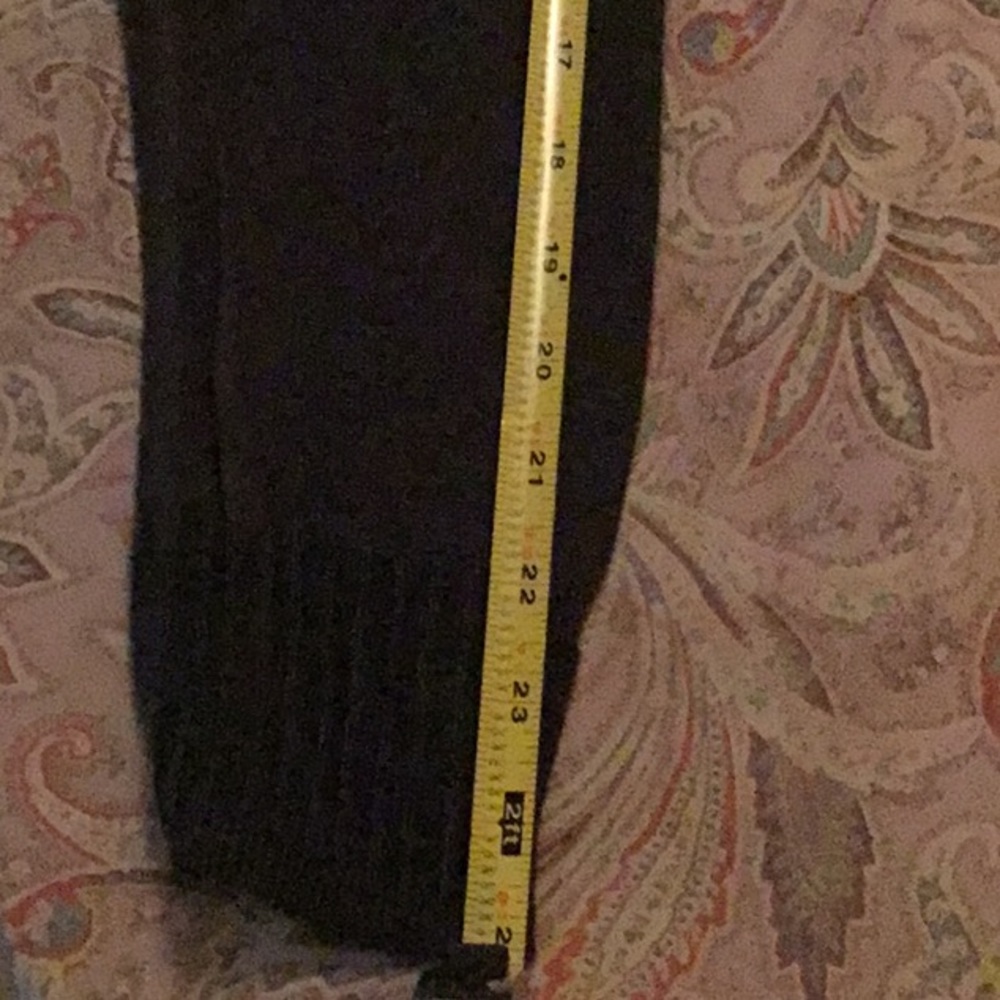 Sweater - Picture 6 of 7